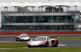 thumb The two United Autosport McLarens at Silverstone