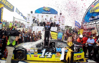 Tony Stewart took his third win at the 'Monster Mile'