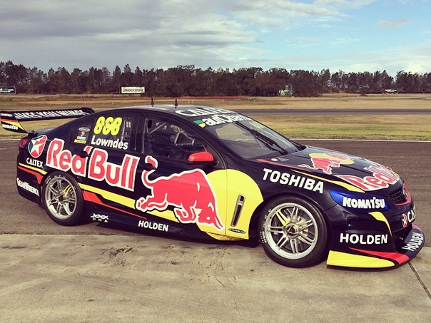 Lowndes' new Holden at Norwell