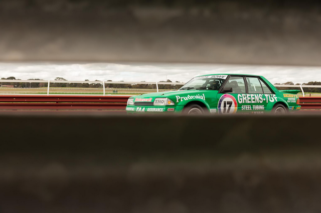 v8-race-1
