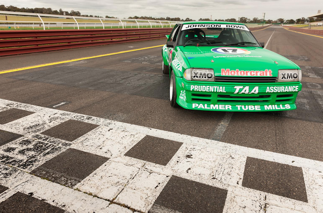 v8-race-2