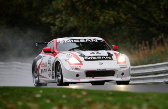 Simmons racing at Oulton Park