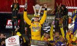Kyle Busch wins third race in a row in Richmond