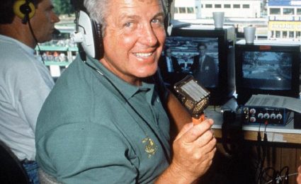 World champ pays tribute to Darrell Eastlake